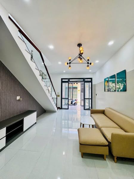 Gần chợ Vườn Lài ngã tư ga hẻm ô tô nhà ngon vào ở ngay nhìn là thích - Ảnh 2